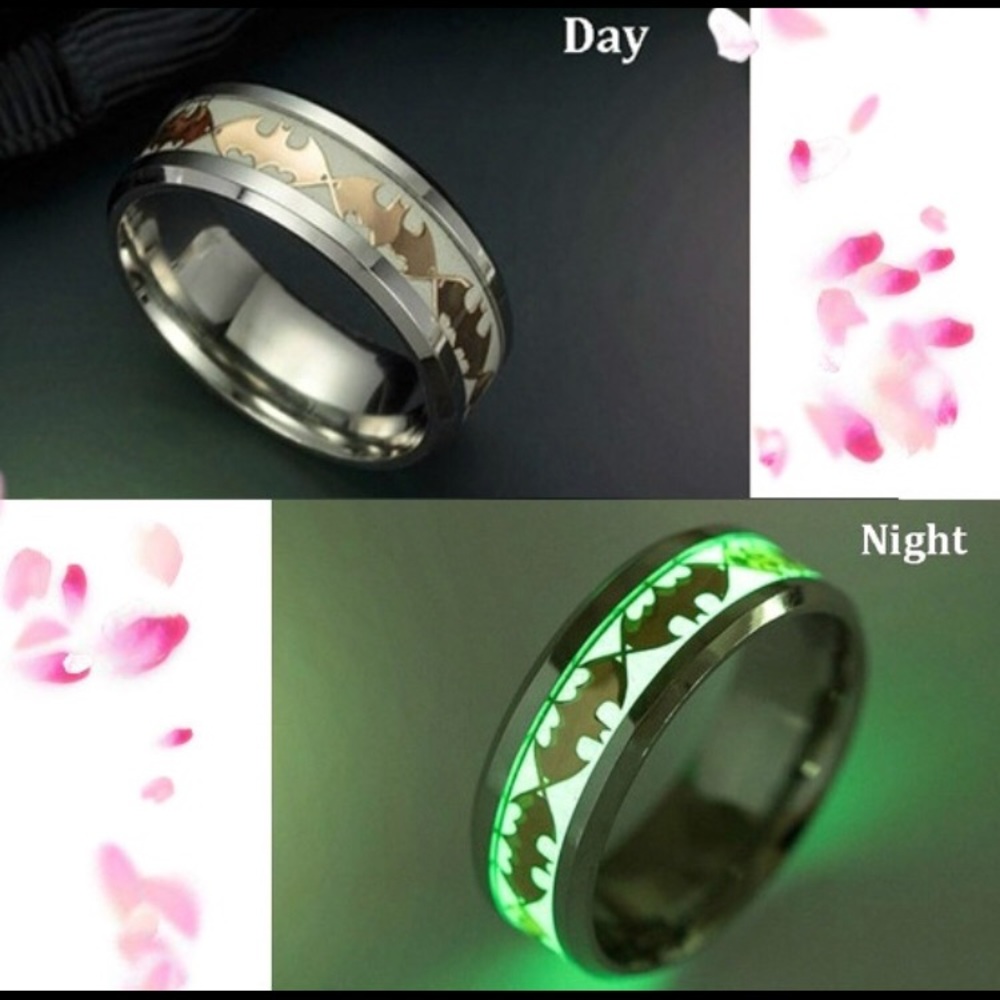 Gold or Silver Batman Forever Glow In The Dark Ring please specify when ordering
